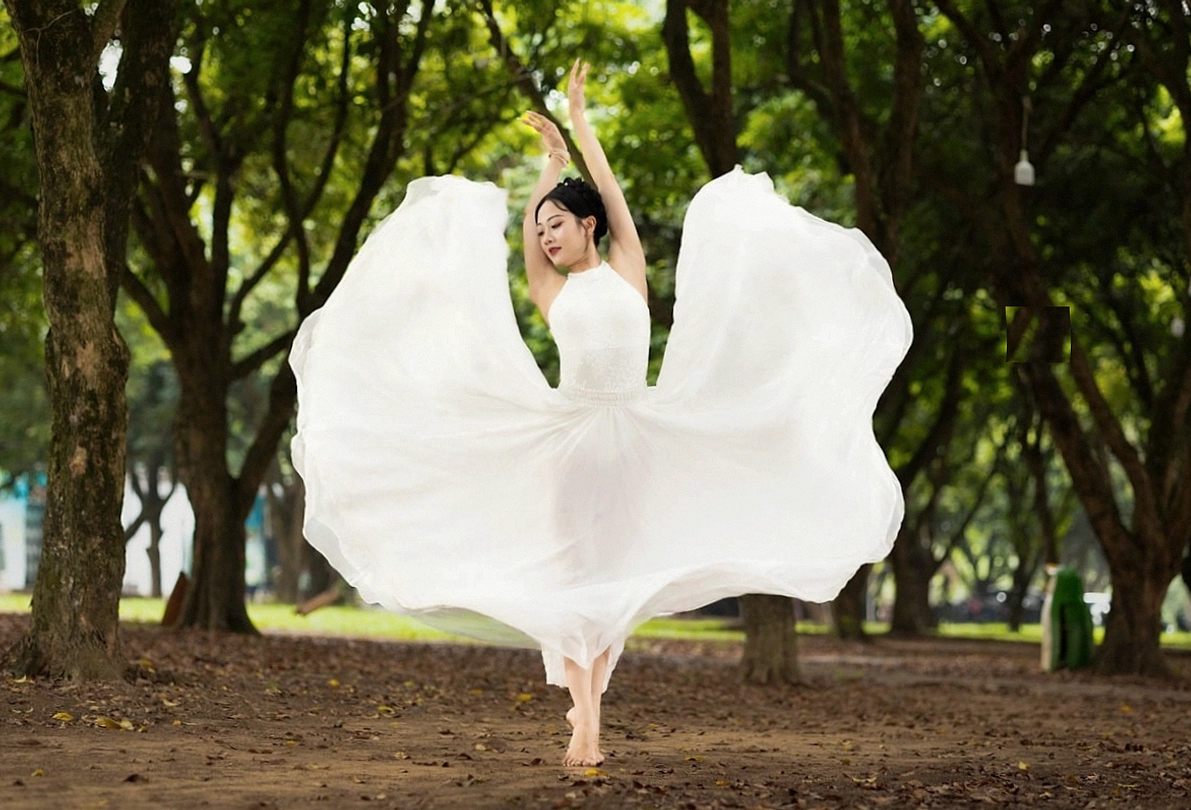 Couple de danseurs exécutant un dile que no